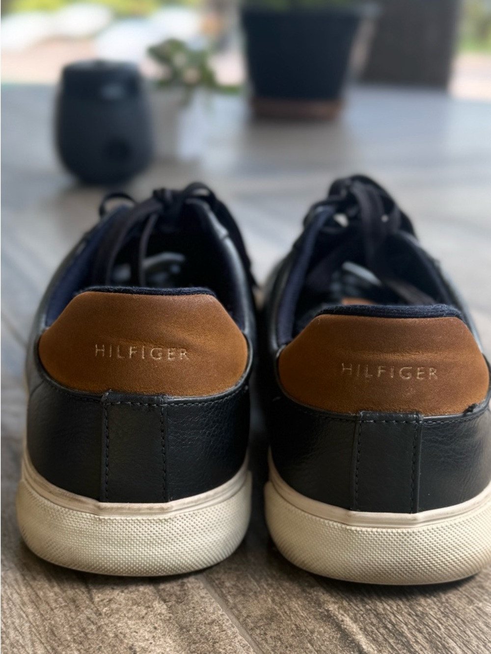 Tommy Hilfiger Navy Leather Low-Top Sneakers with Brown Heel Accent - Picture 3 of 6